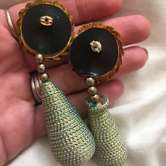 Vintage 1960s dangle earrings - Picture 2 of 2